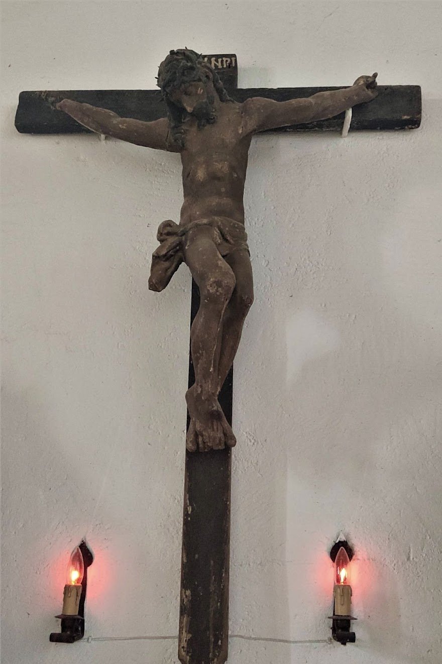Santo Cristo crucificado del siglo XVII